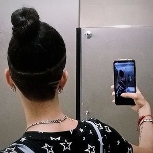 Meet your Posher, Vanessa